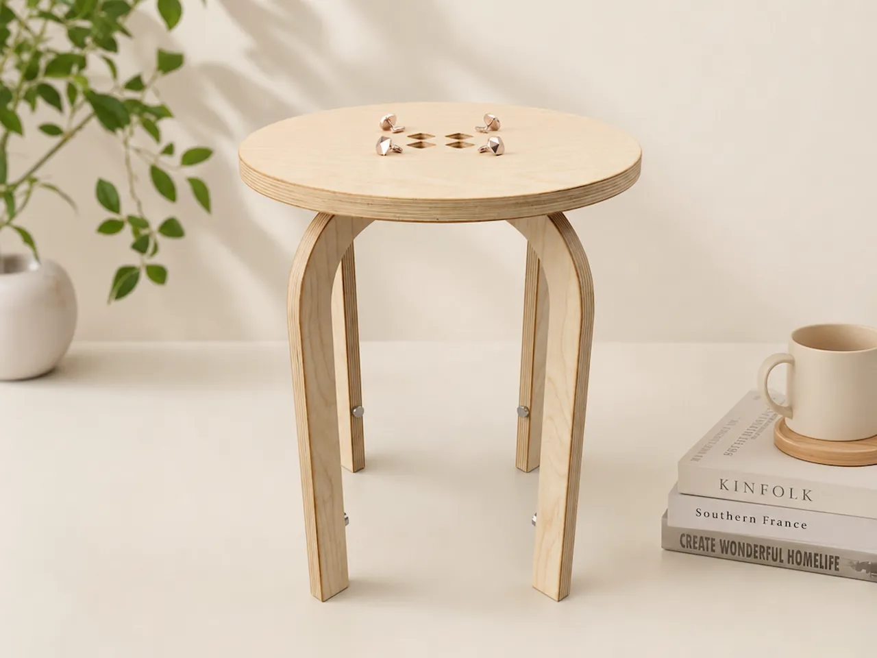 [Laser cut and engrave,Blade cut] Round Stool with Rounded Legs